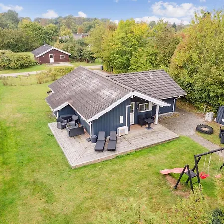 Thorke Holiday home Nysted